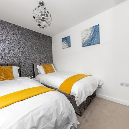 Royal House Wolverhampton - Perfect For Contractors & Large Groups Bagian luar foto